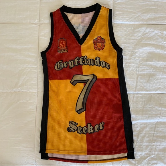 Harry Potter Gryffindor Quidditch Jersey - Picture 3 of 4